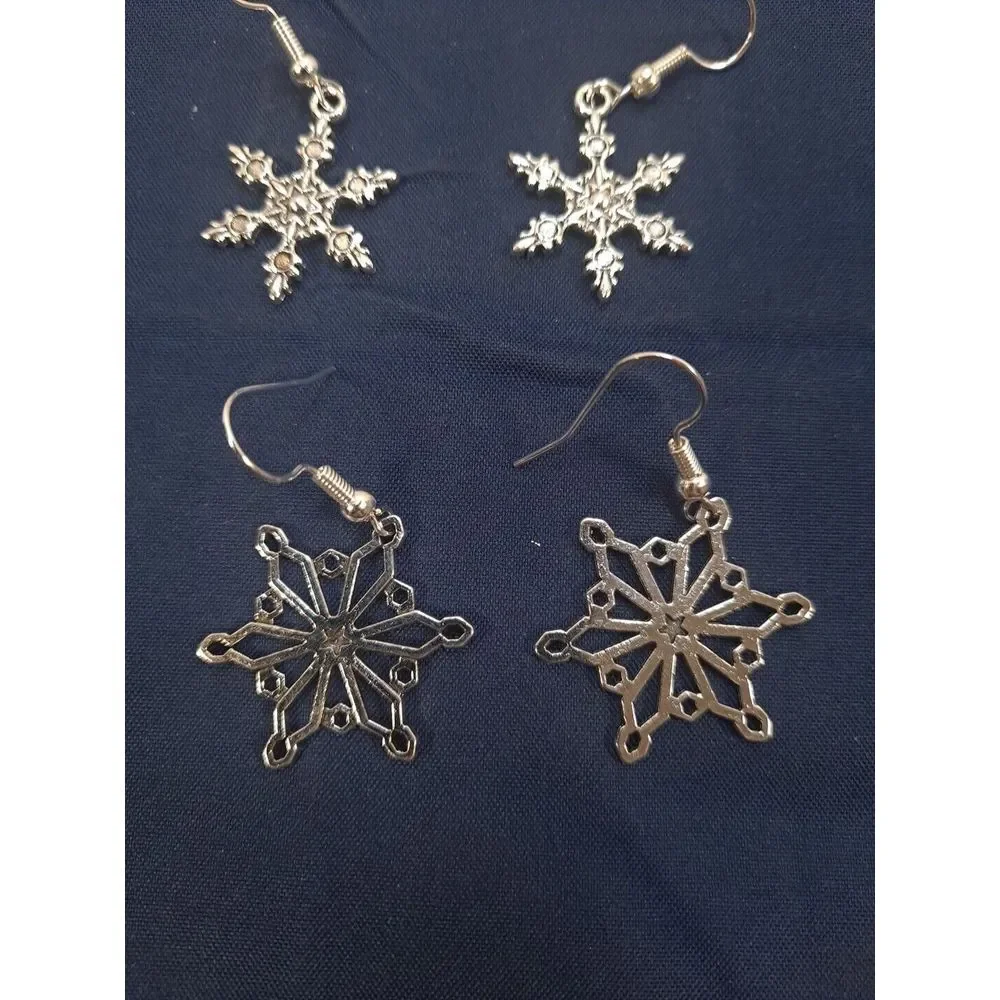 New‎ 3 Pair Silvertone Snowflake Pierced Earrings 1 Inch Long
